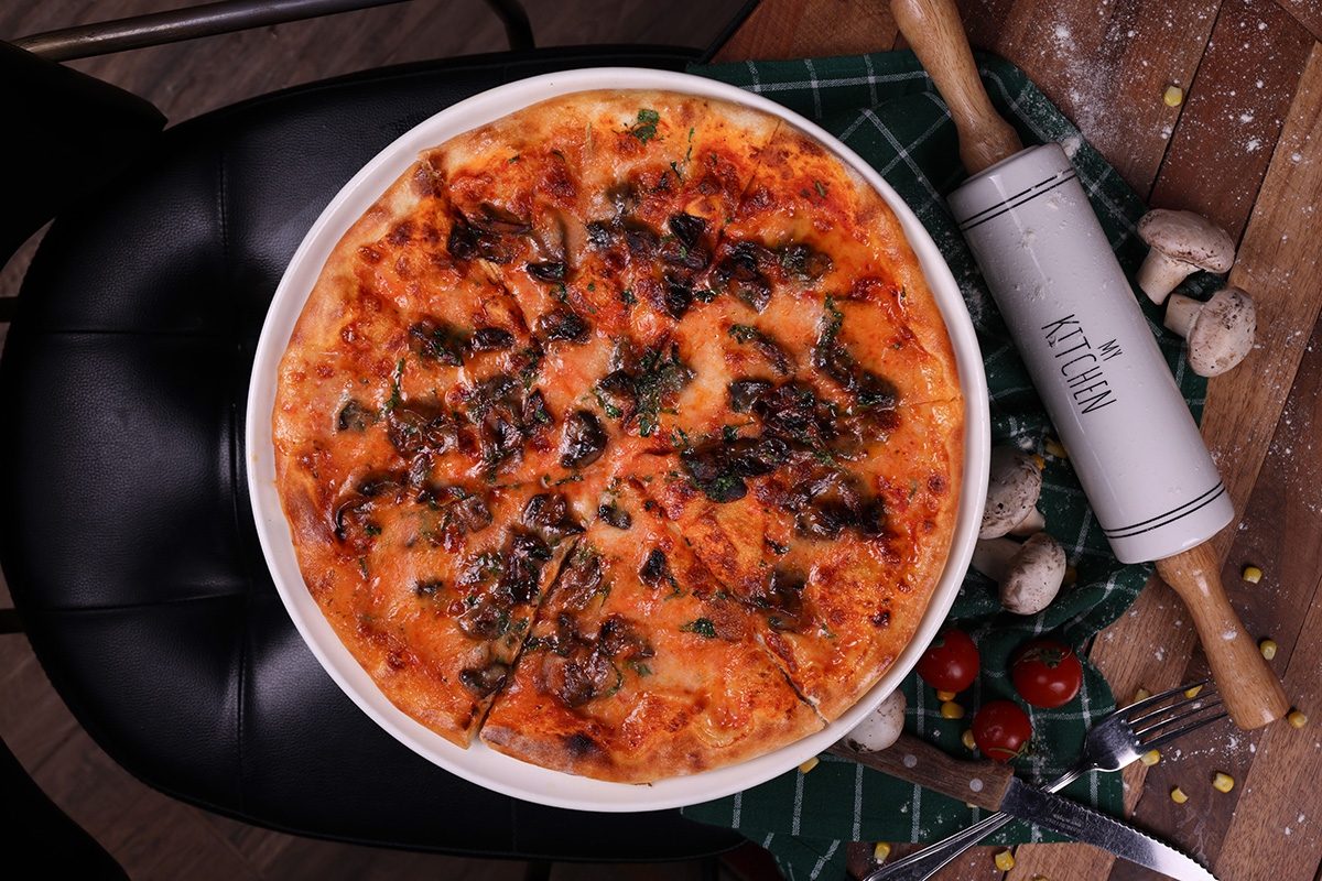 3 MANTARLI PİZZA