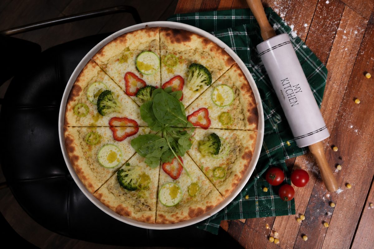 SEBZELİ PİZZA
