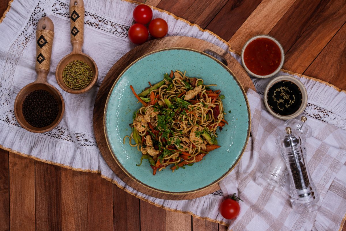 TAVUKLU NOODLE